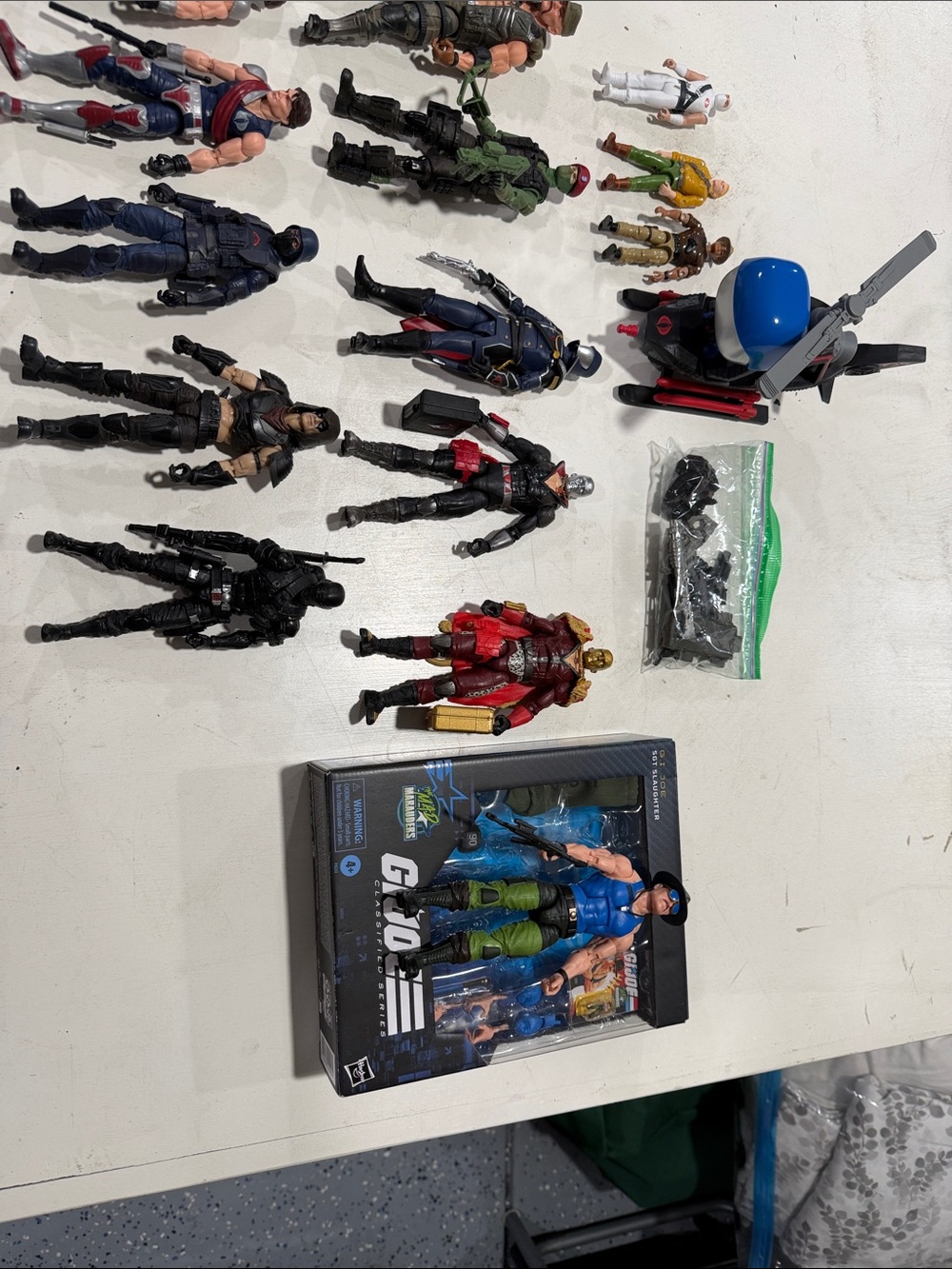 GI JOE’s action figures w/ weapons - Picture 2 of 4